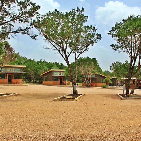 Green Acres Cottages - Fredericksburg Suite Wimberley Exteriör bild
